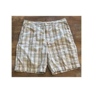 Croft & Barrow tan and navy plaid shorts 100% Cotton Sz 32.
